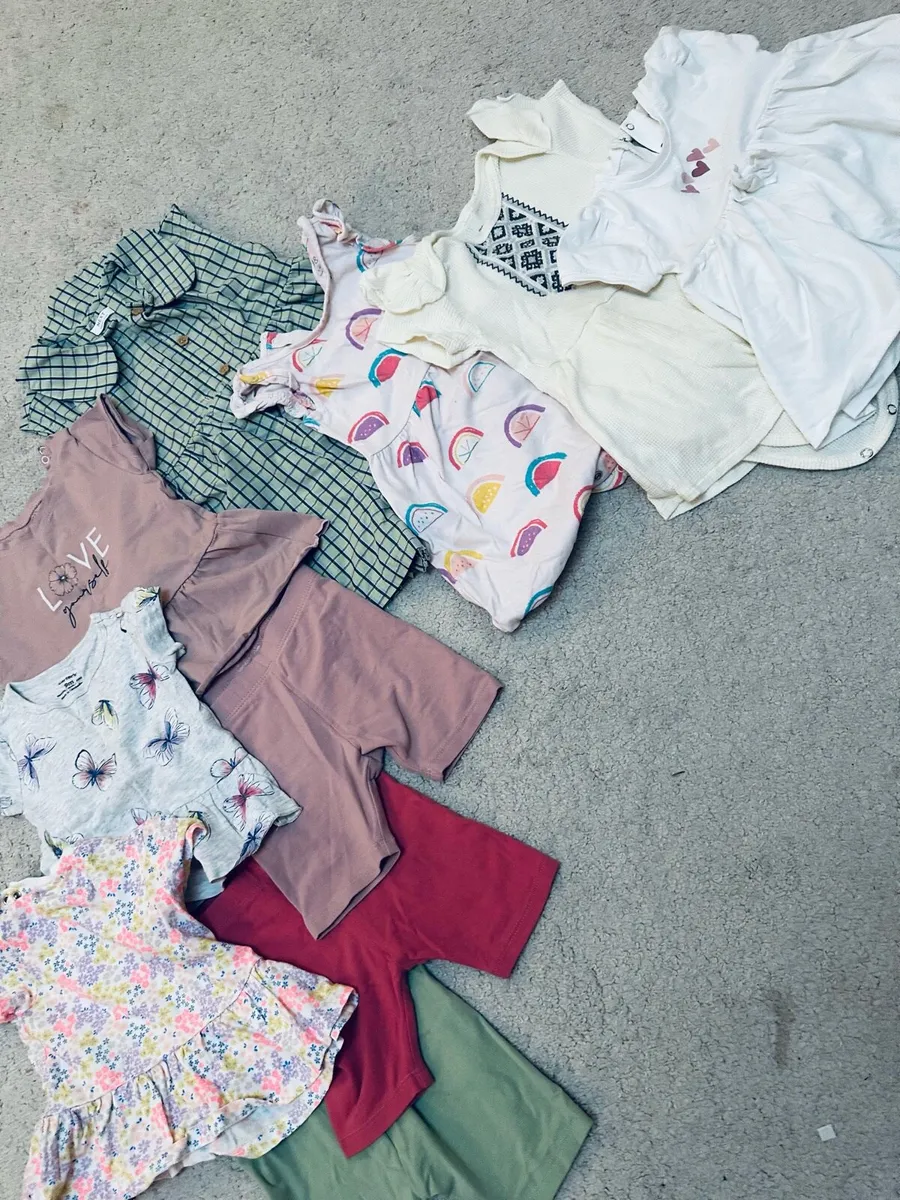 Baby’s girl clothes - Image 4