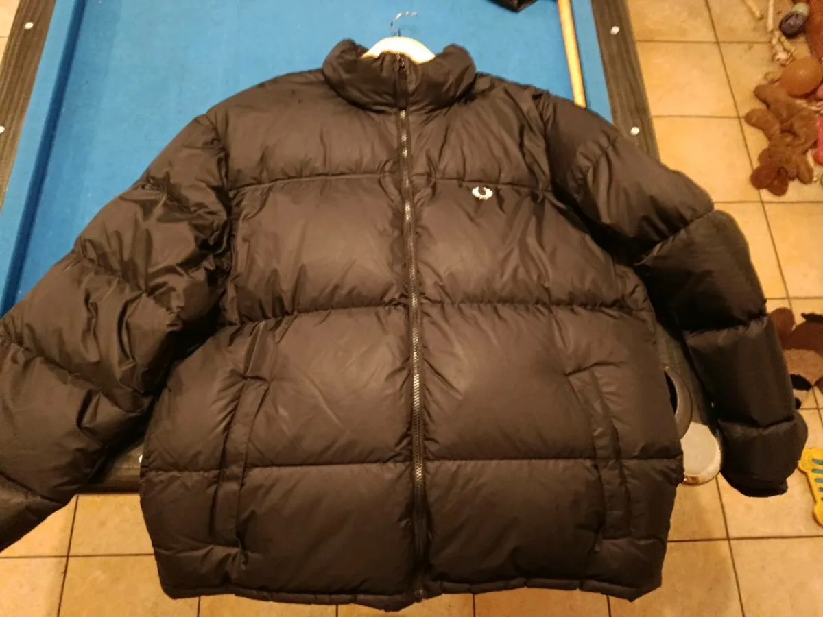 Fred Perry XL Unwanted gift - Image 1