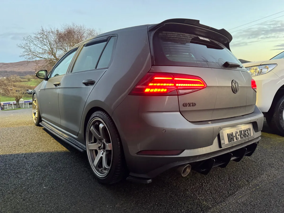 Volkswagen Golf 2018 GTD 7.5  auto - Image 1