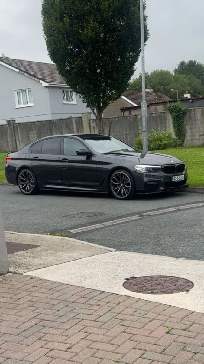 BMW 5-Series 2018 - Image 1