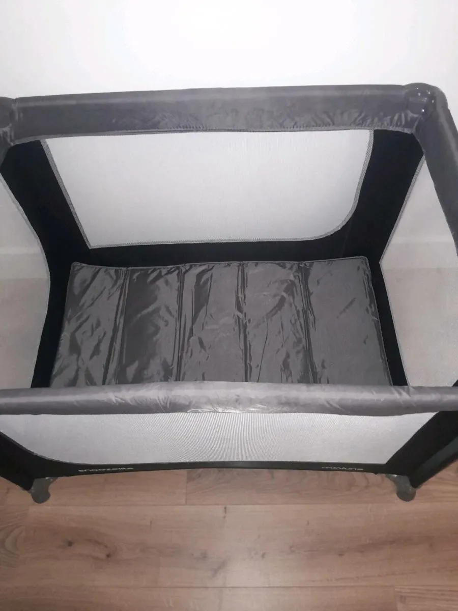 Travel Cot - Image 2