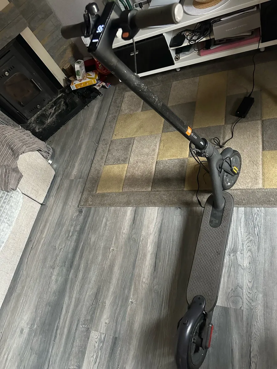 Electric scooter - Image 1