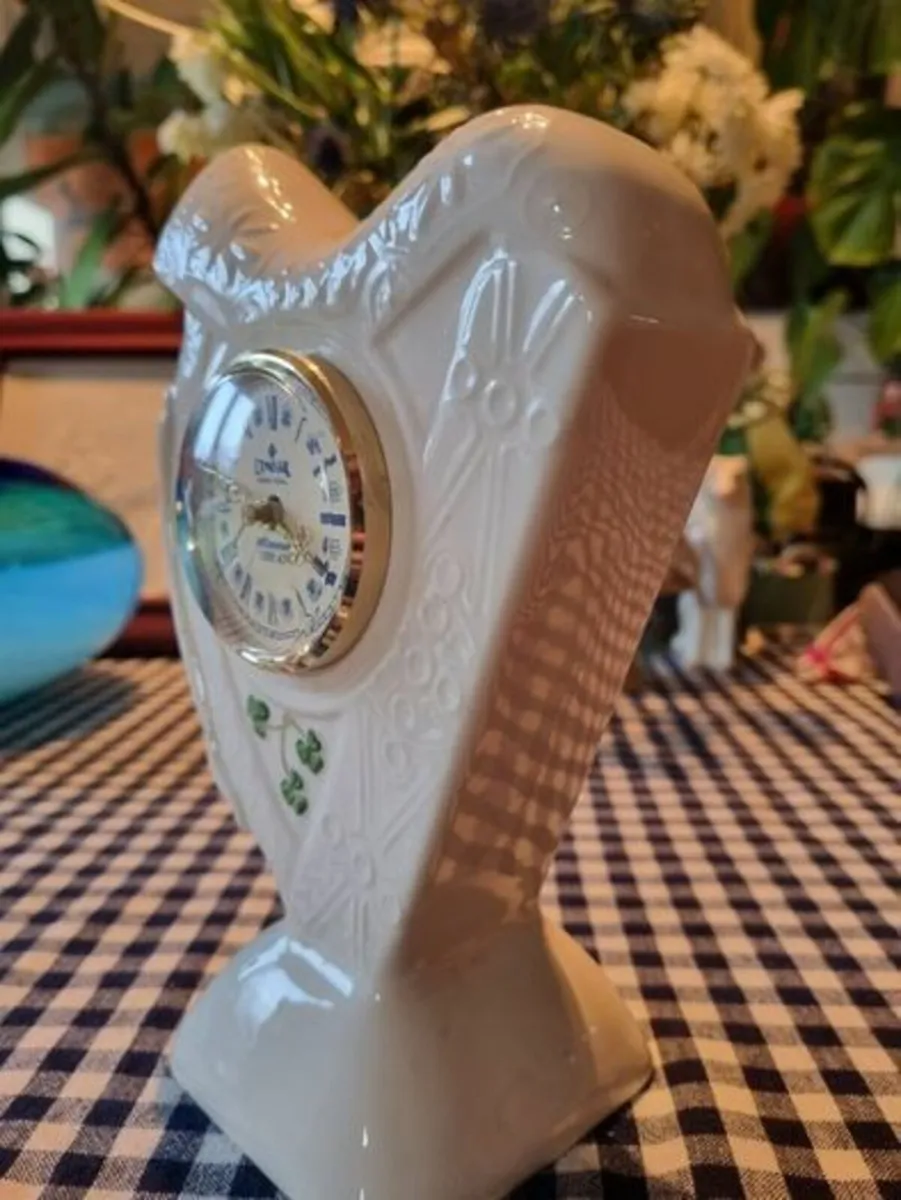 Donegal Parian China Millenium Harp Clock - Image 3