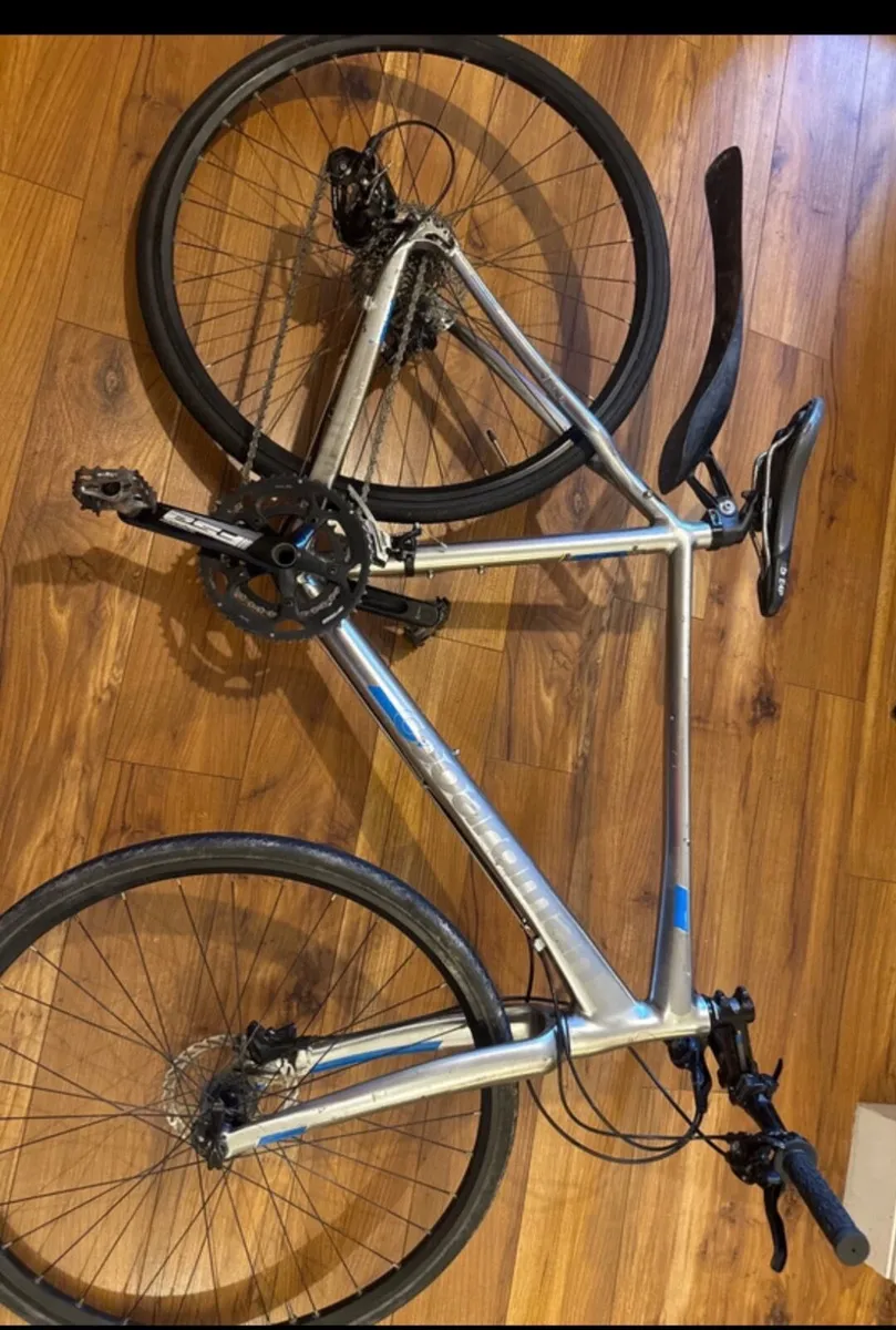 Cannondale bike 20" frame Boardman - Image 2