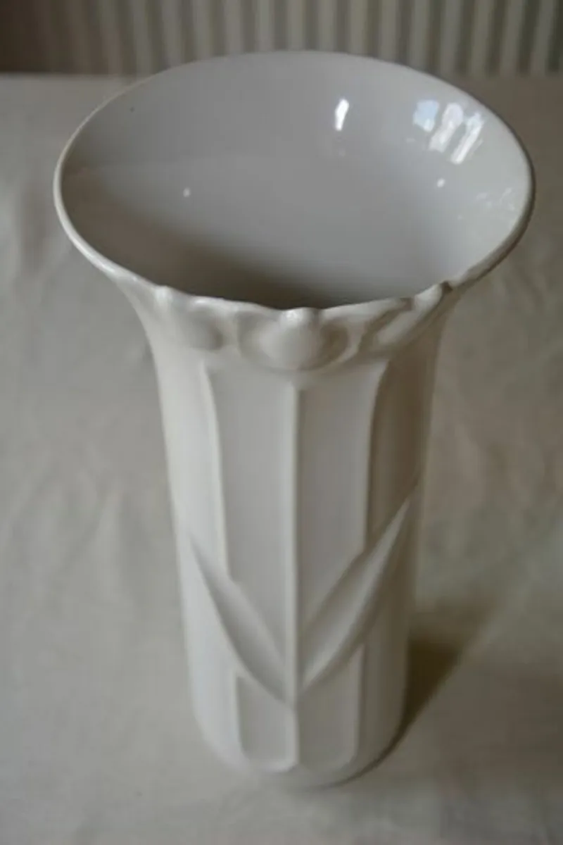 Vintage large vase - Park Rose Bridlington - Image 2