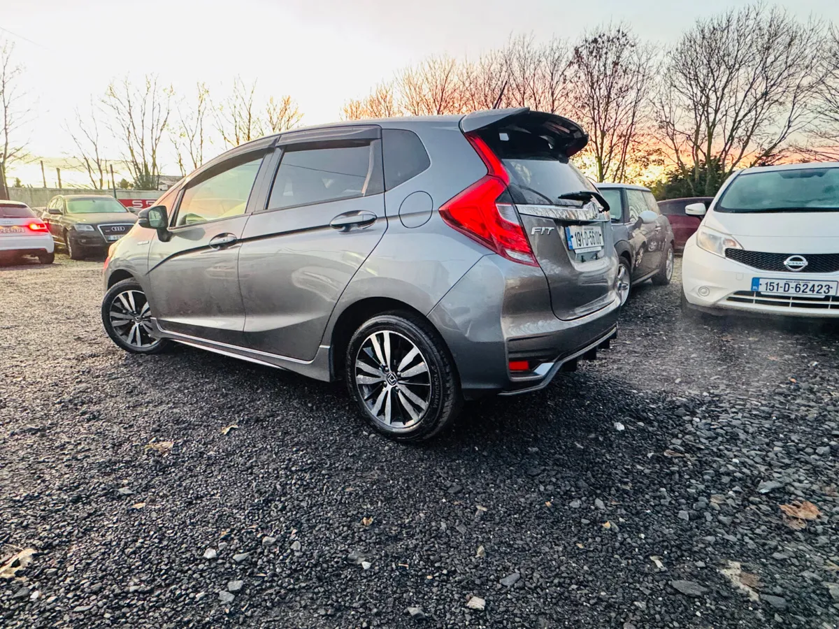 Honda Fit 2019 Fully automatic - Image 4