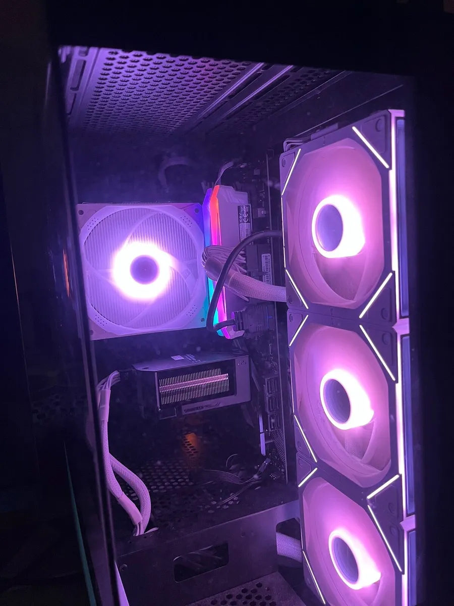 Custom build gaming computer - Image 2