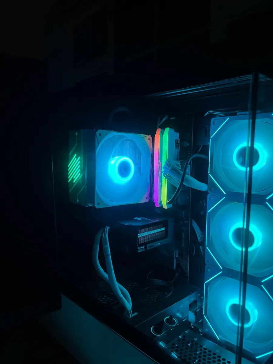 Custom build gaming computer - Image 3