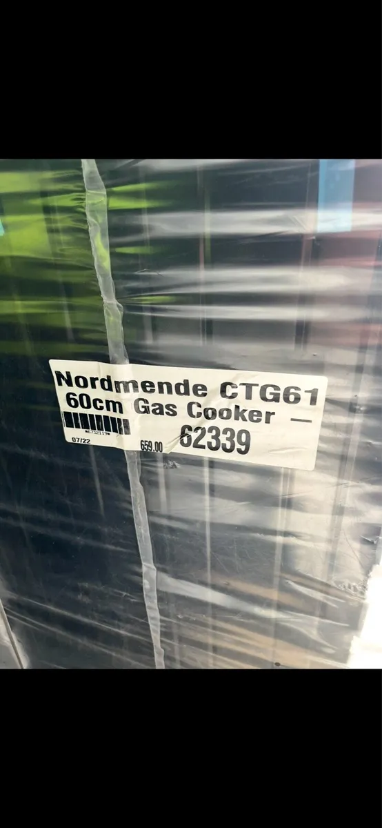 Gas cooker - Image 1