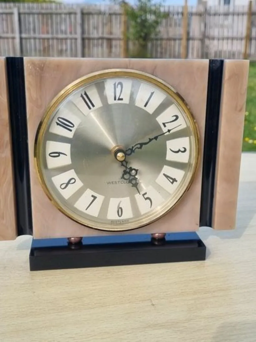 Vintage Bakelite Clock - Westclox - Image 3