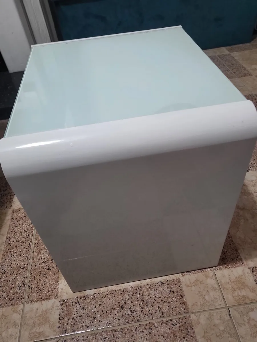 High Gloss Side Table