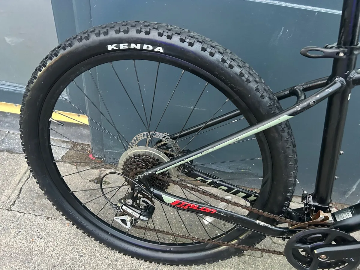 Giant MTB bike❗️Open 7 days of the week ❗️ - Image 4