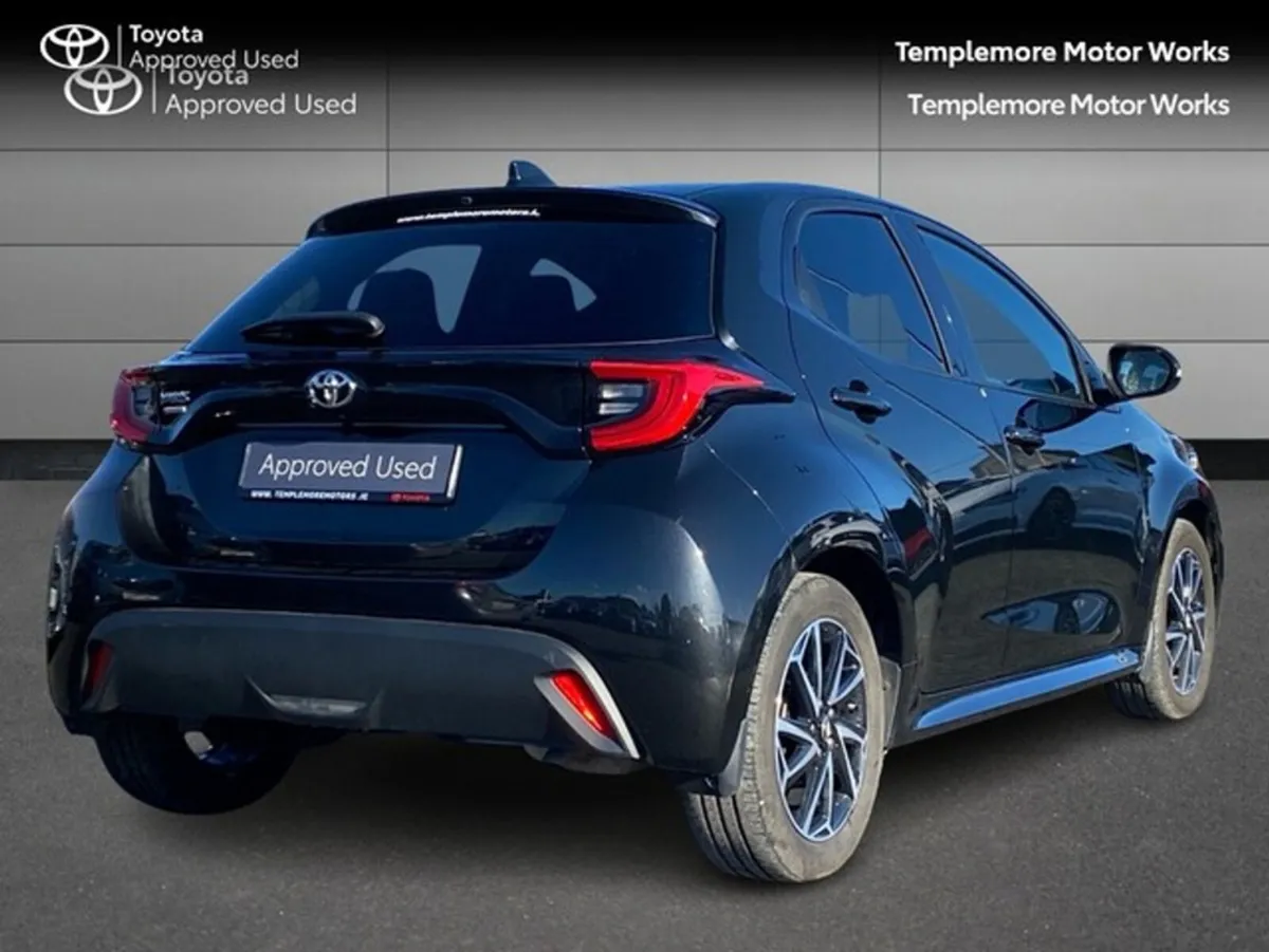 Toyota Yaris YARIS 1.0 LUNA SPORT - Image 2