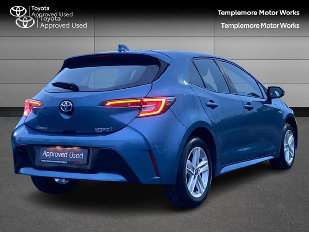 Toyota Corolla COROLLA HYBRID LUNA H/B - Image 2