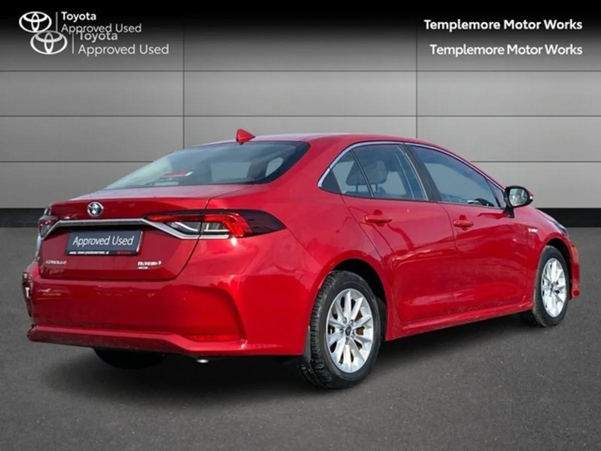Toyota Corolla HYB LUNA SALOON 4DR AUTO HYBRID - Image 2