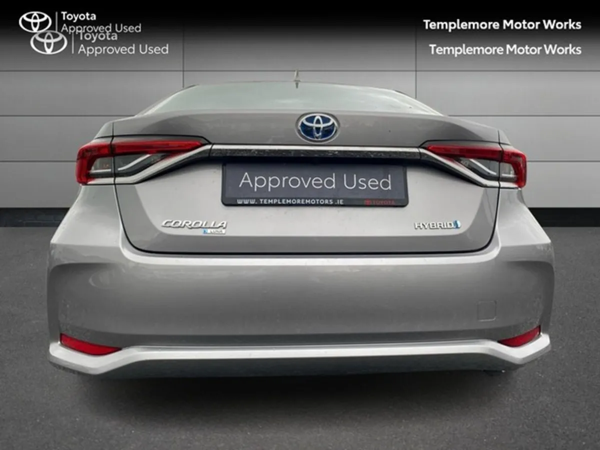 Toyota Corolla HYB LUNA SALOON 4DR AUTO HYBRID - Image 4
