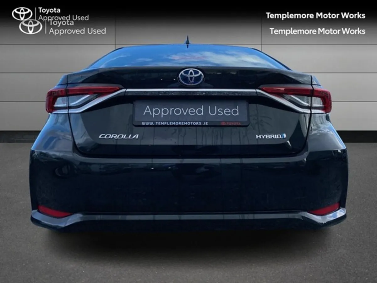 Toyota Corolla HYB LUNA SALOON 4DR AUTO - Image 4