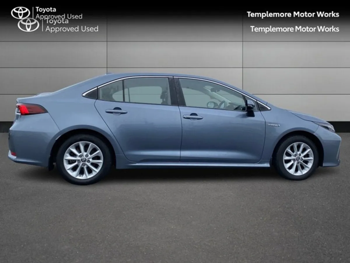 Toyota Corolla LUNA SAL 4DR AUTO - Image 3