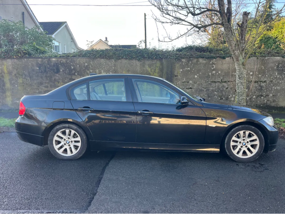 BMW 3-Series AUTOMATIC DIESEL - Image 3