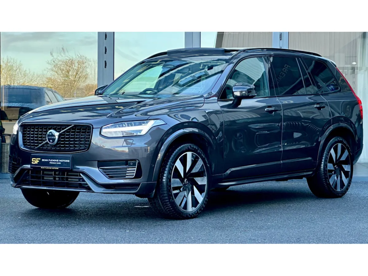 Volvo XC90 ULTRA DARK T8 AWD *BLACK LEATHER - Image 2