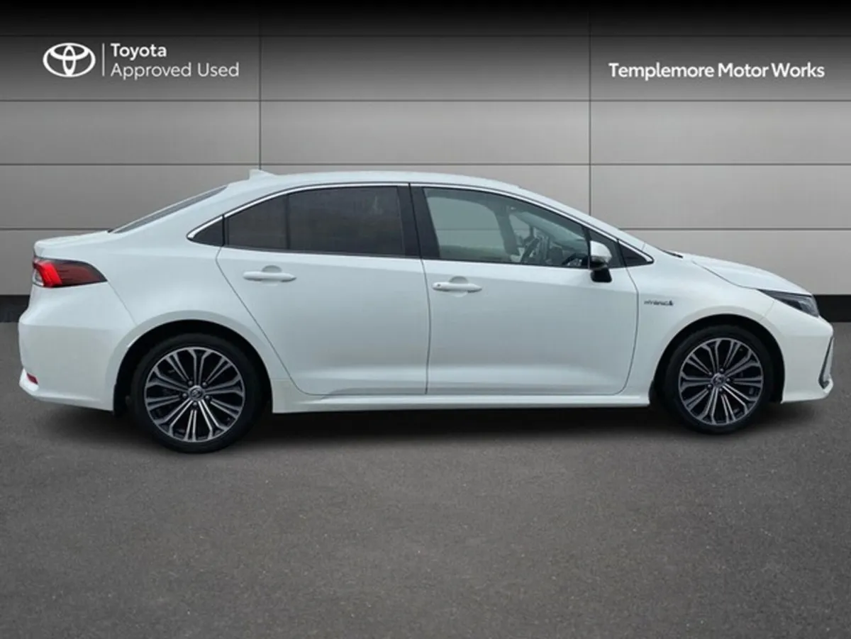 Toyota Corolla HYBRID LUNA SP SPORT 4DR AUTO - Image 3