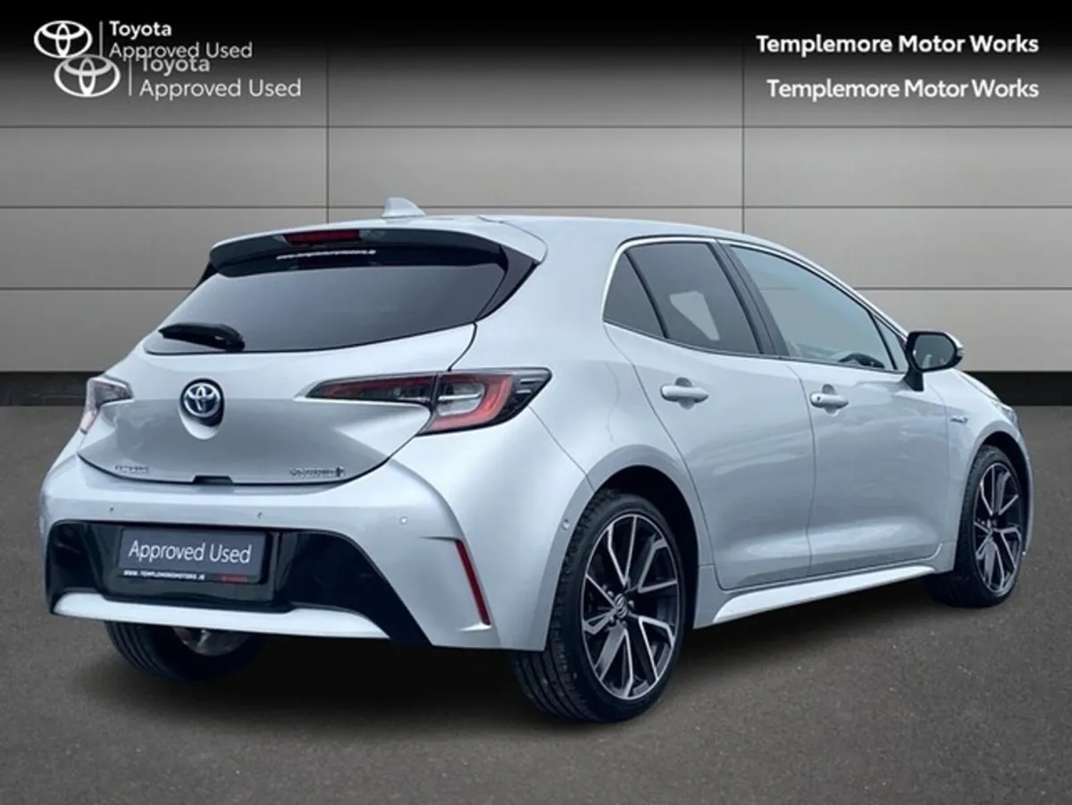 Toyota Corolla 1.8 HIGH SPEC COROLLA HATCH HYBRID - Image 2