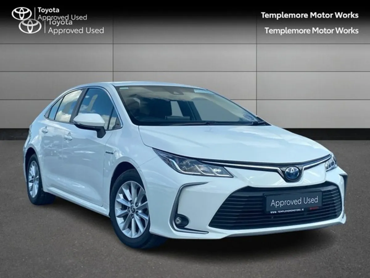 Toyota Corolla HYB LUNA SALOON 4DR AUTO HYBRID - Image 1