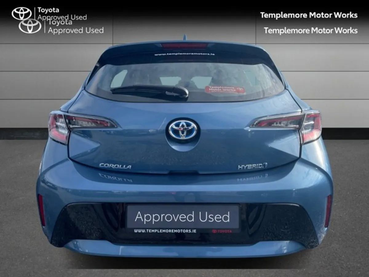 Toyota Corolla LUNA H/B 4DR AUTO HYBRID - Image 4