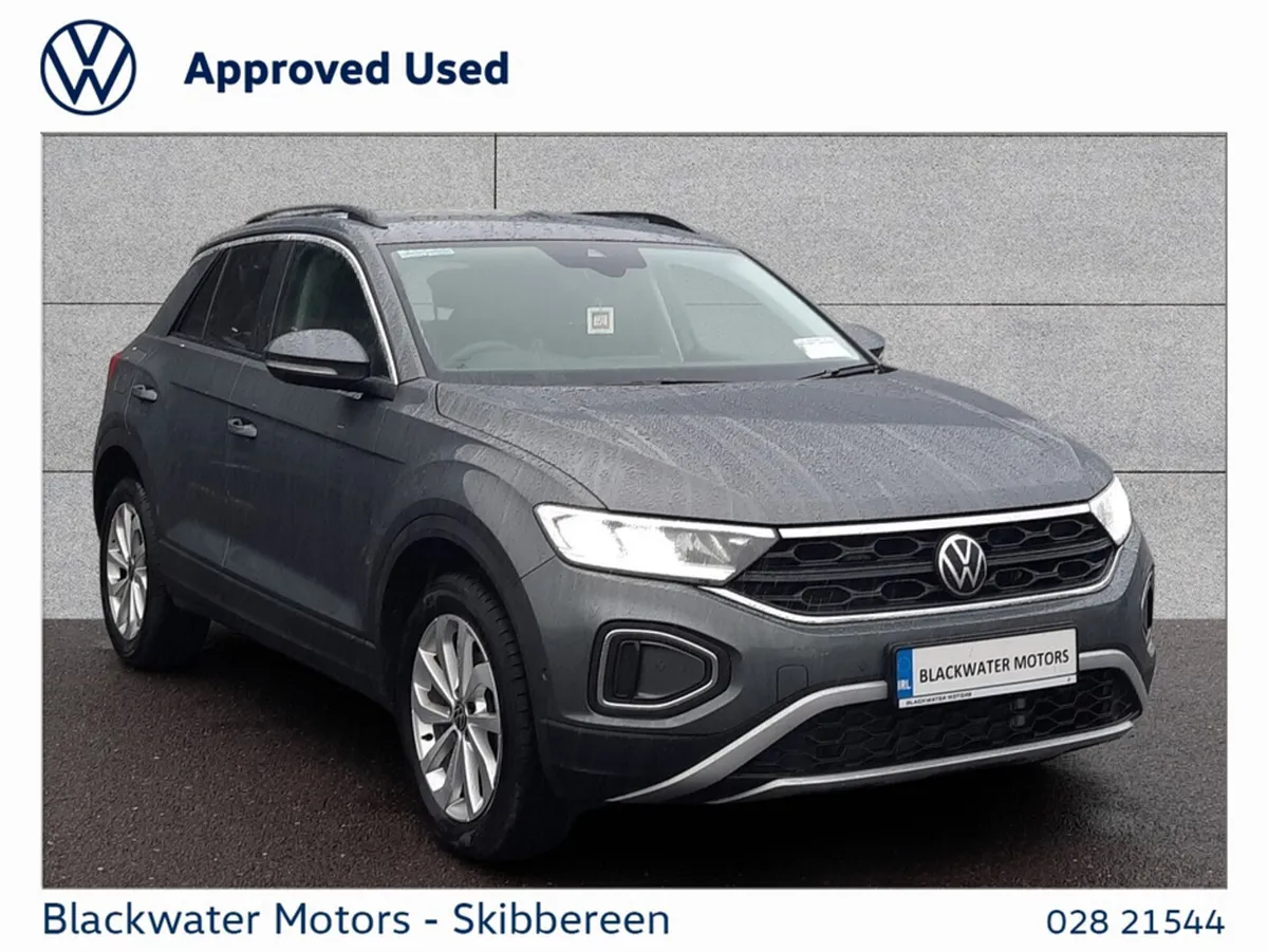 Volkswagen T-Roc 2.0TDI 116BHP EDITION 75 WITH REA - Image 1