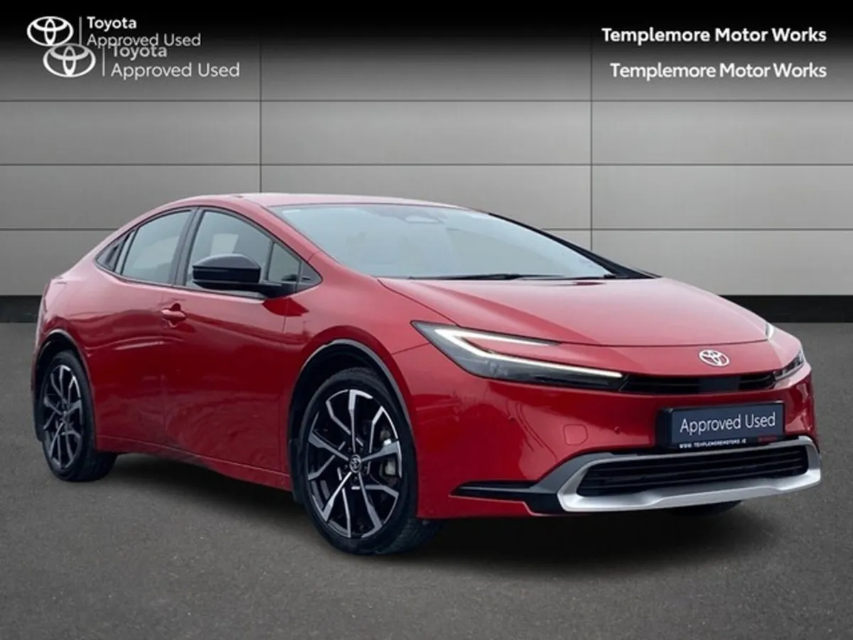 Toyota Prius 2.0 - Image 1