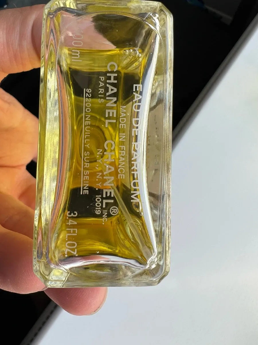 Chanel nr 19 - Image 1