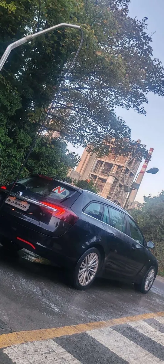 2015 Vauxhaul Insignia 2.0 Diesel Estate - Image 2