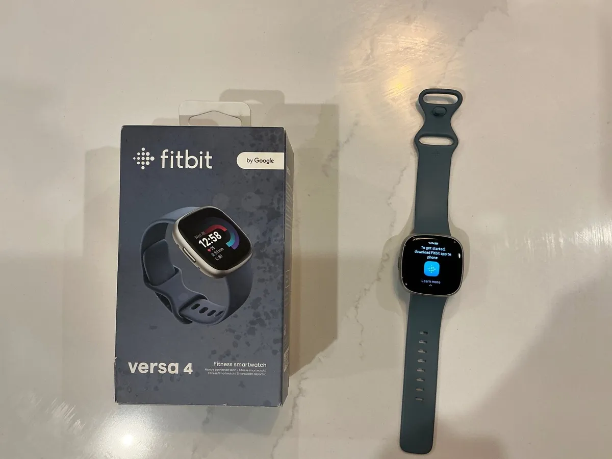 Fitbit versa 4