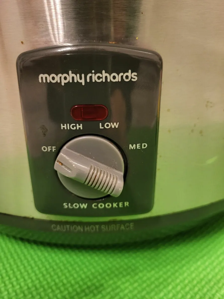 Slow Cooker 6.5L Morphy Richards - rarely used - Image 3