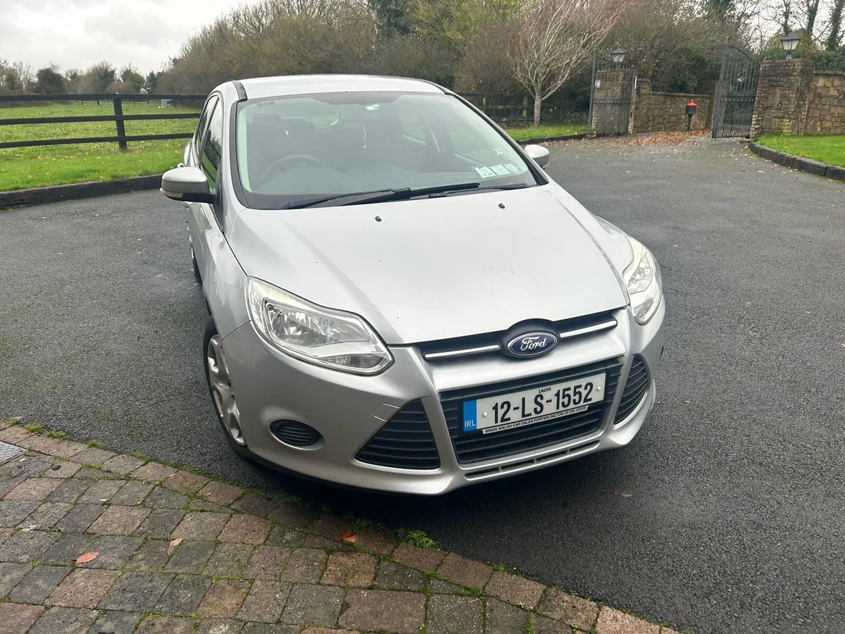 Ford Focus 2012 - Image 2
