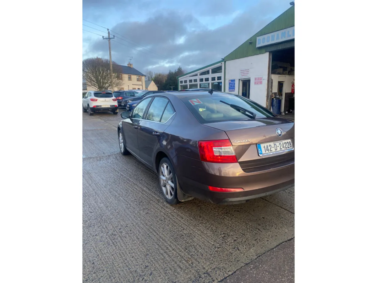 Skoda Octavia 1.6 TDI CR ELEGANCE 10 105PS 5DR AUT - Image 2