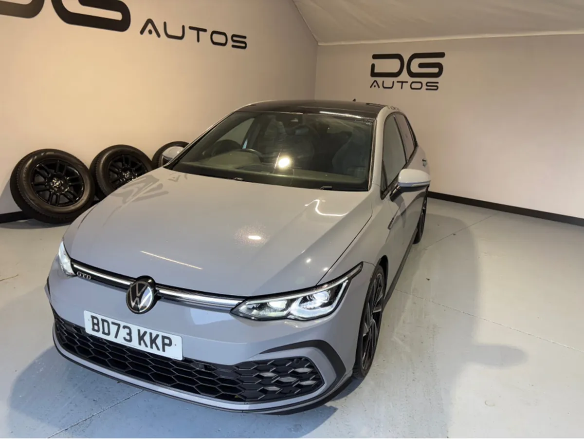 Volkswagen Golf GTD TDI S-A DSG - SUNROOF - UPGRAD - Image 3