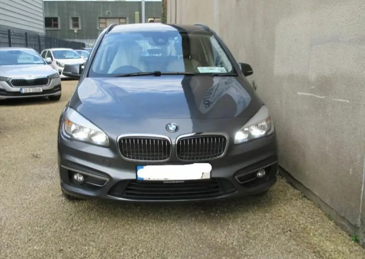 BMW 2-Series 2017- 7 seater very rare find. - Image 4