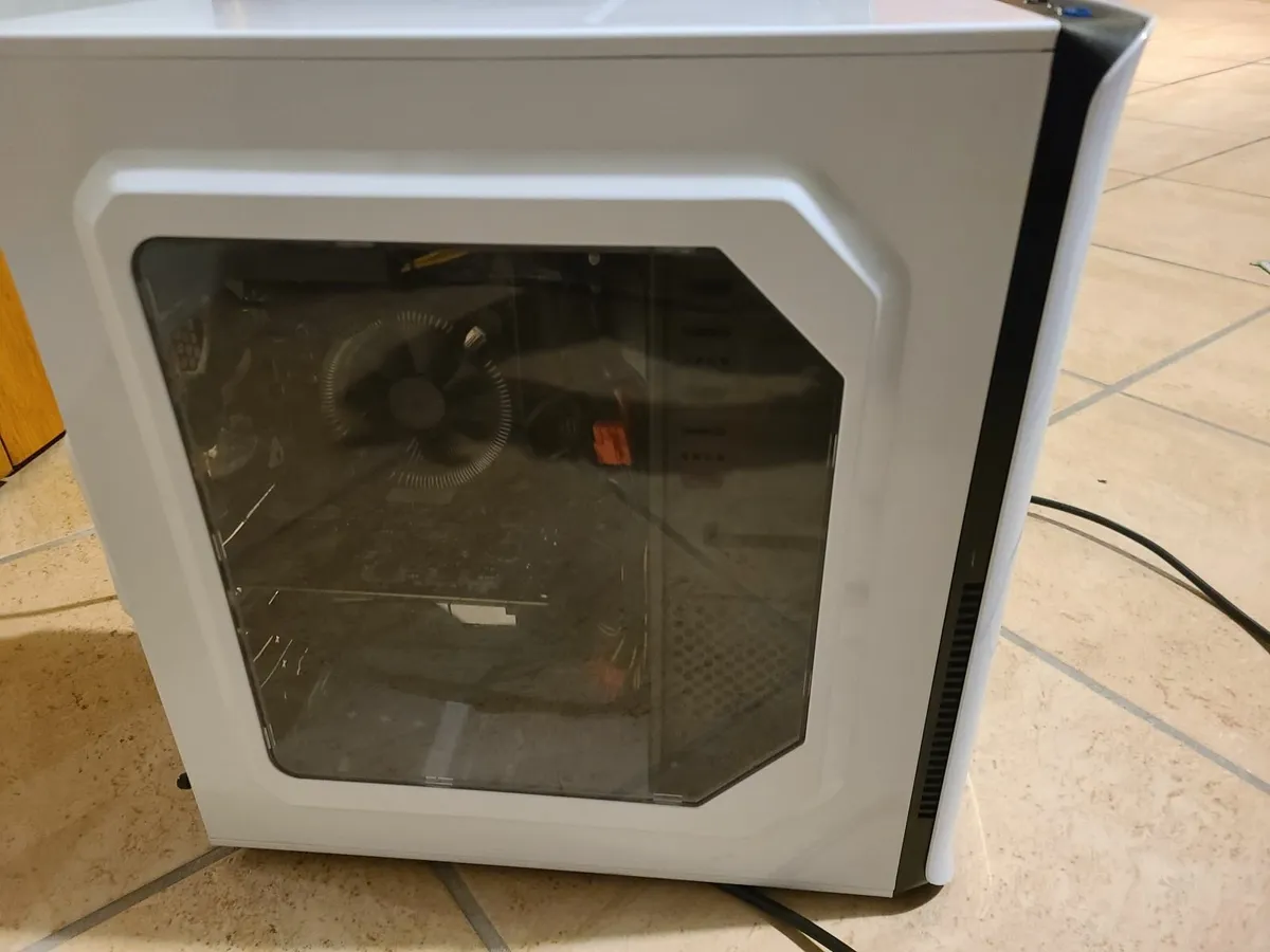 Desktop PC - Image 2