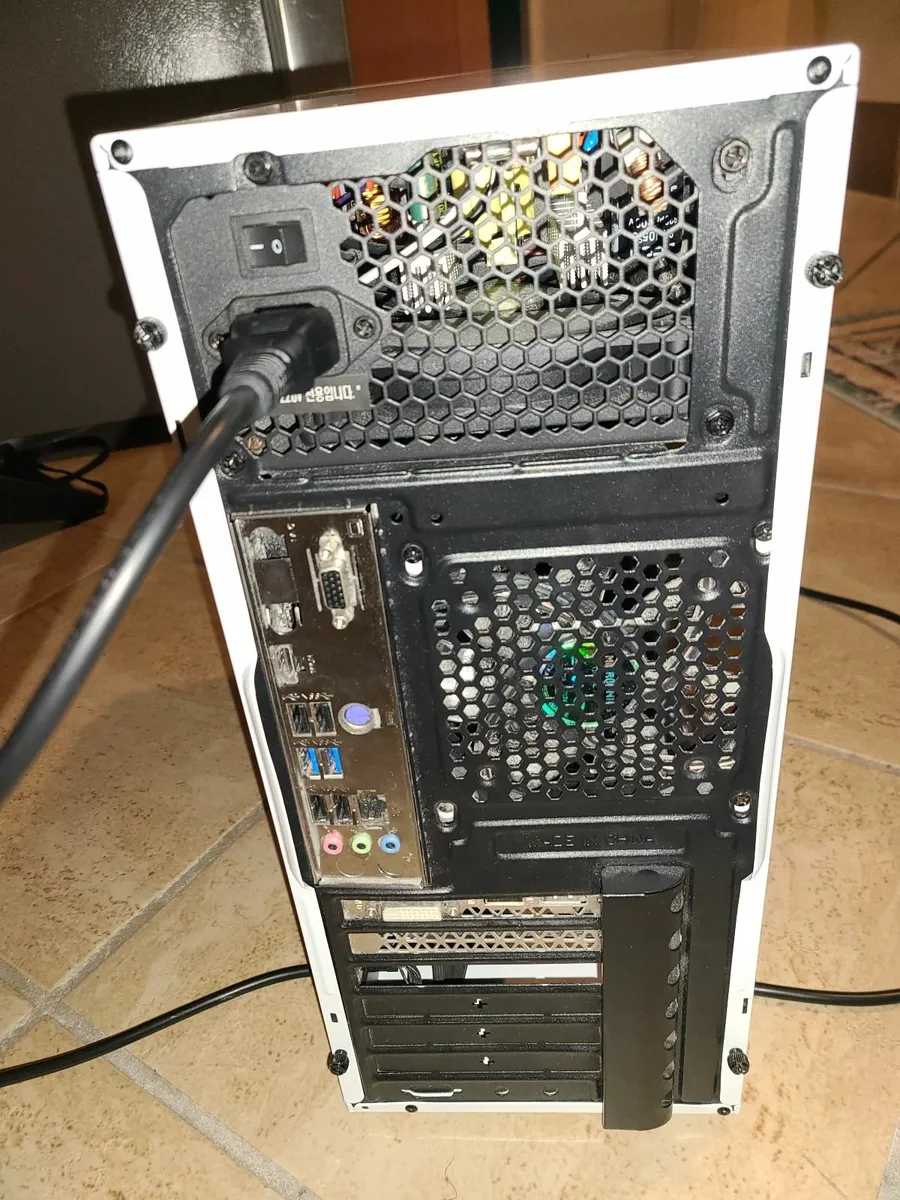 Desktop PC - Image 4