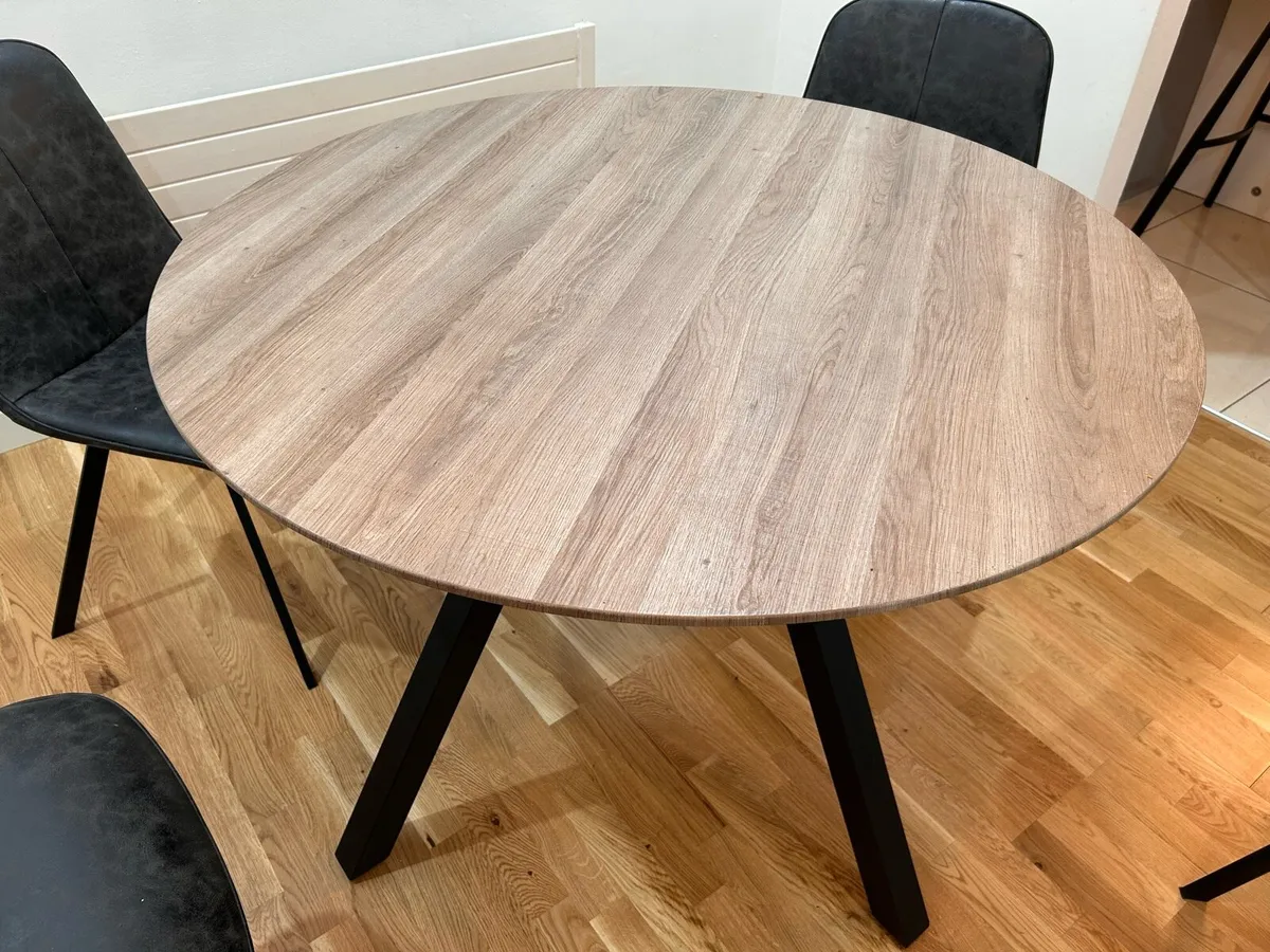 Round Dining Table - Image 4