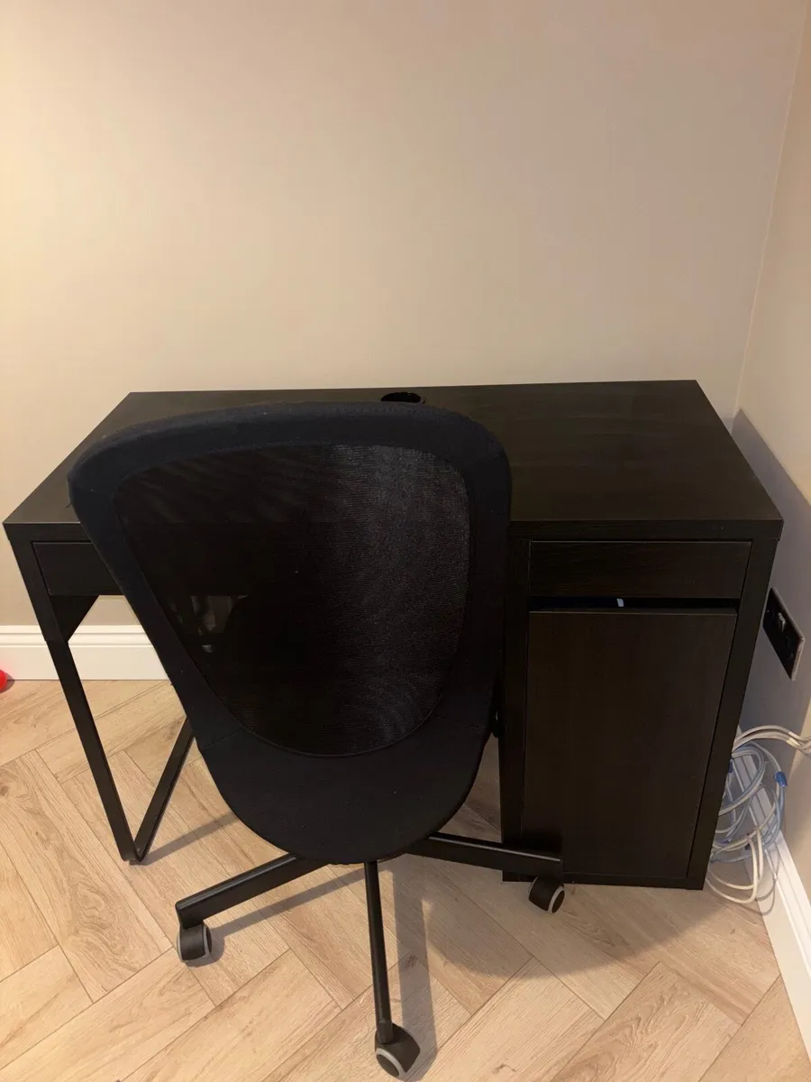 Office desk and chair - Image 3