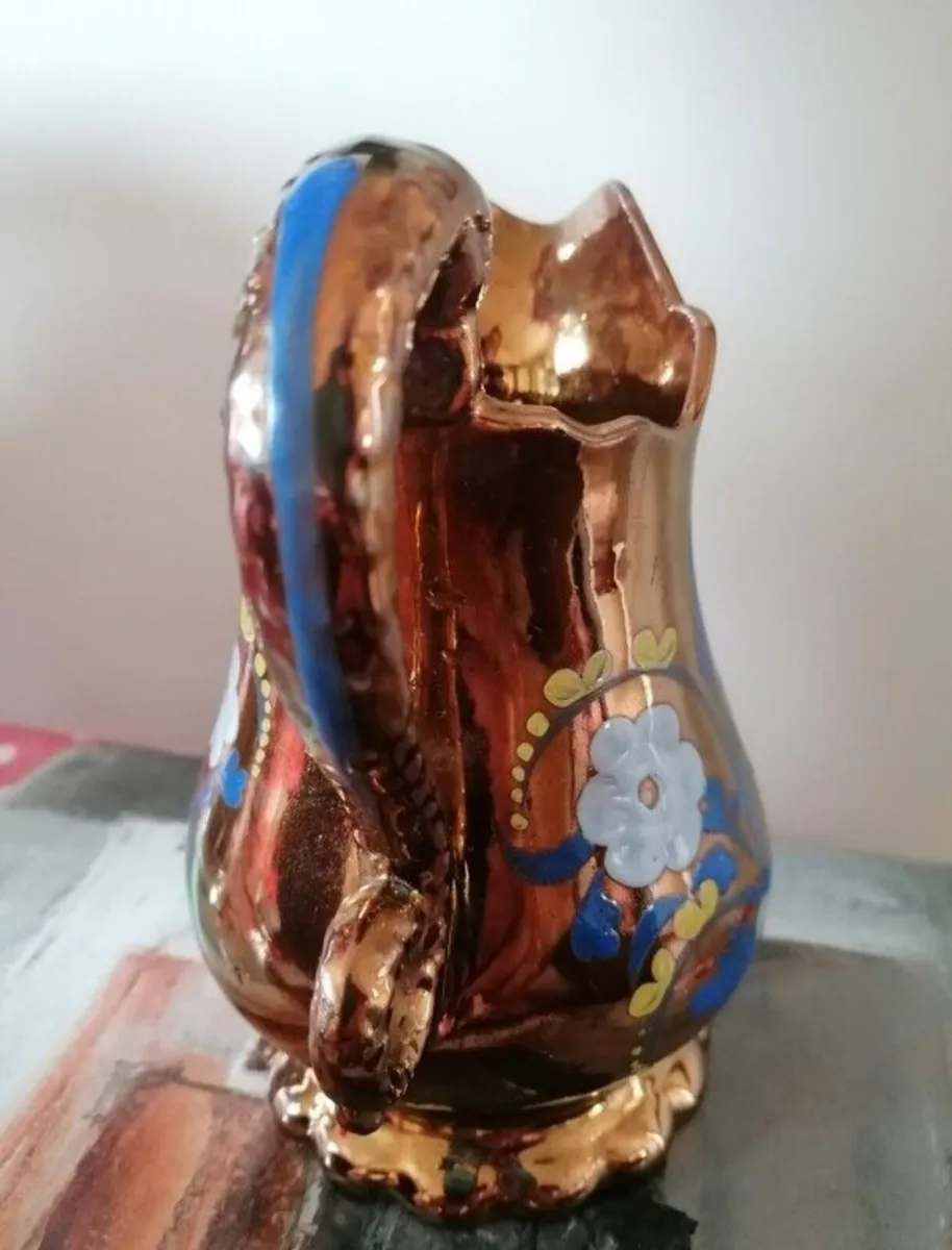 Victorian Copper Jug with Swan Neck Handle - Image 3