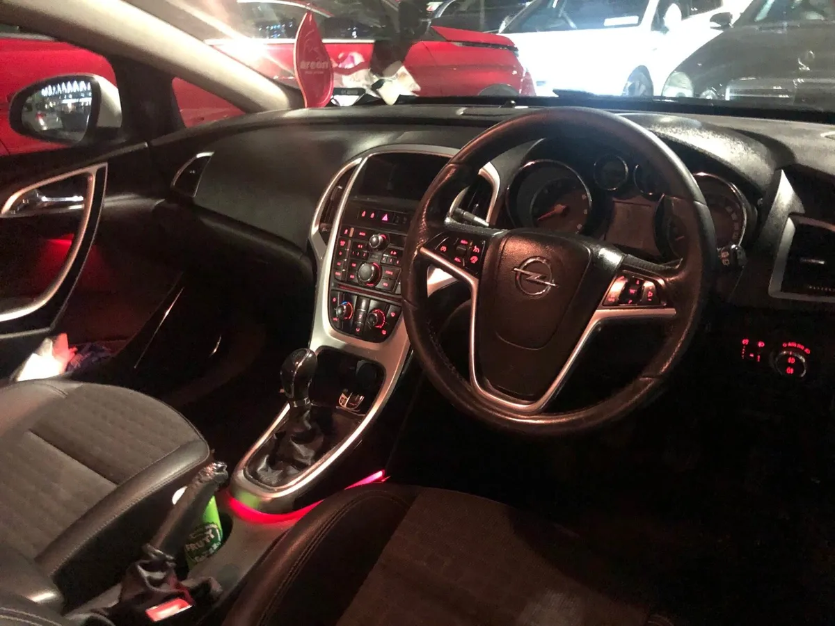 Opel Astra - Image 3