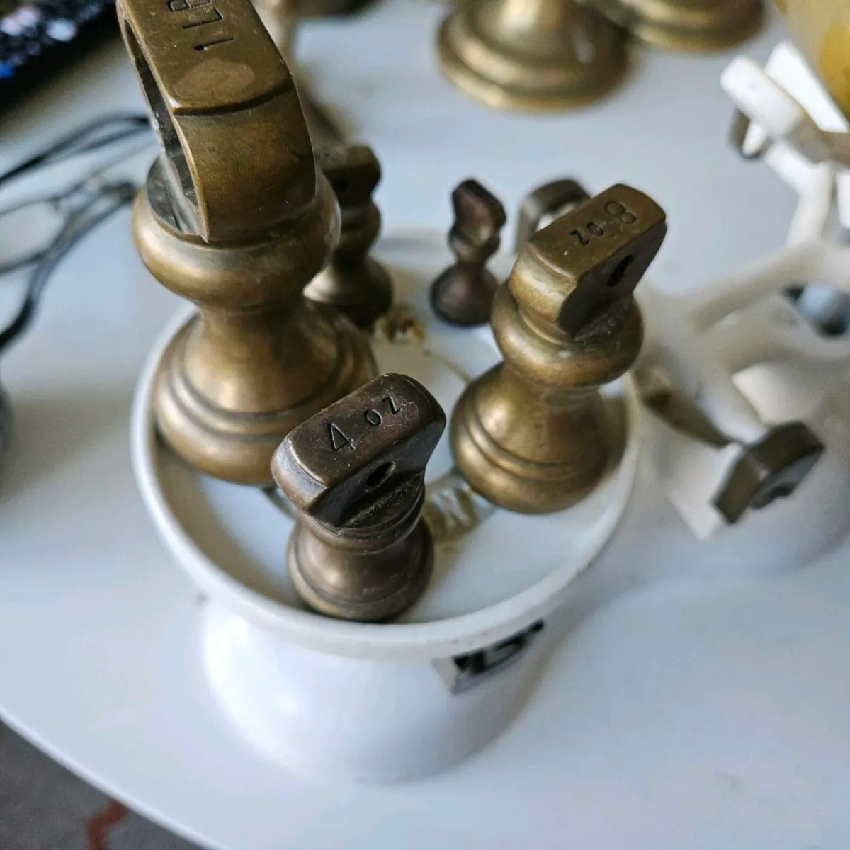 Vintage kitchen scales - Image 4