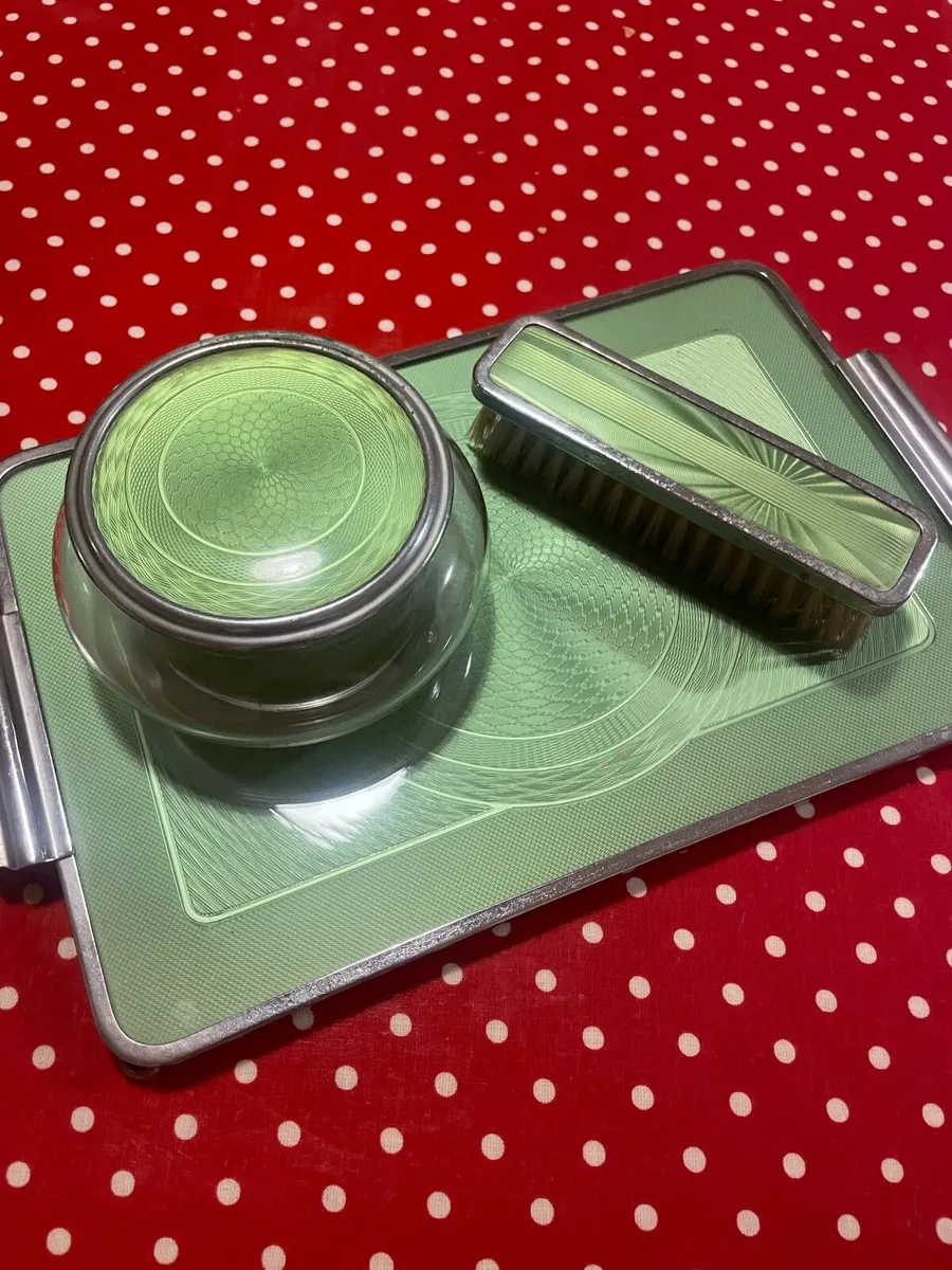 Vintage vanity set - Image 1