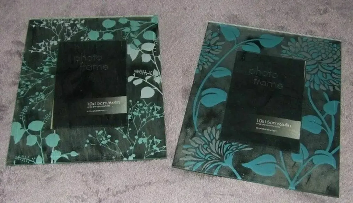 BNWT Harrods Glass Photo Frames - Image 2