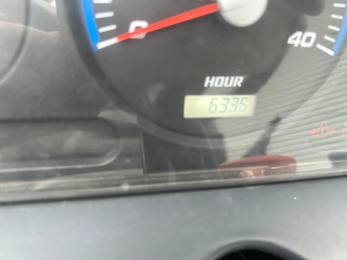 2024 Kioti CK2810 HST Compact Tractor - Image 2