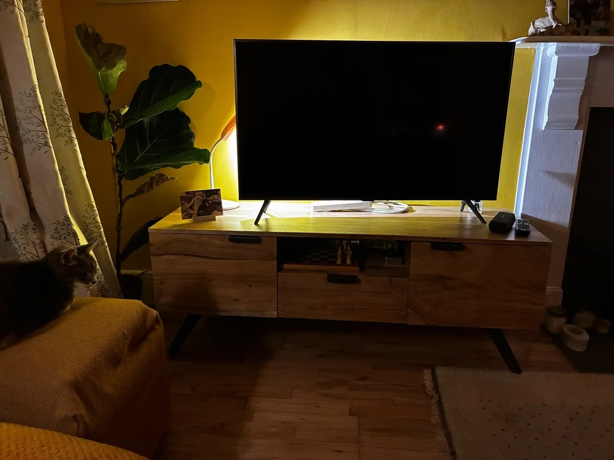 TV table - Image 4