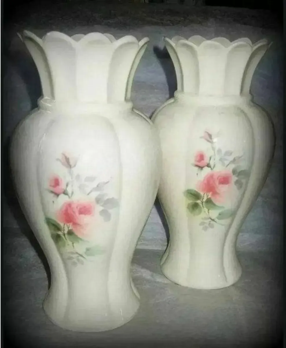 Pair Of Vintage Donegal Parian Irish Rose Vases - Image 4